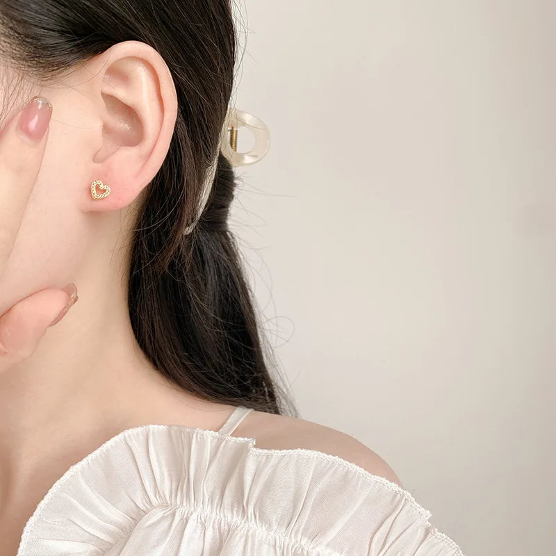 Hypoallergenic Heart Stud Earrings | 925 Sterling Silver Screw-Back Cartilage & Helix Piercing Jewellery for Women & Girls – Everyday Gift UK