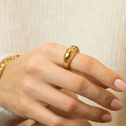 Simple Stainless Steel Arc Ring for Women | Minimalist Geometric Band in Silver or Gold | Couples Anniversary & Everyday Jewellery UK